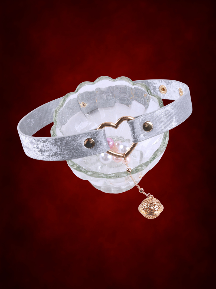 Velvet Bell Collar
