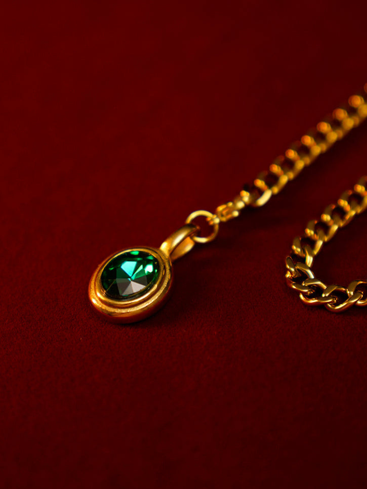 Solitair Slip Chain Necklace