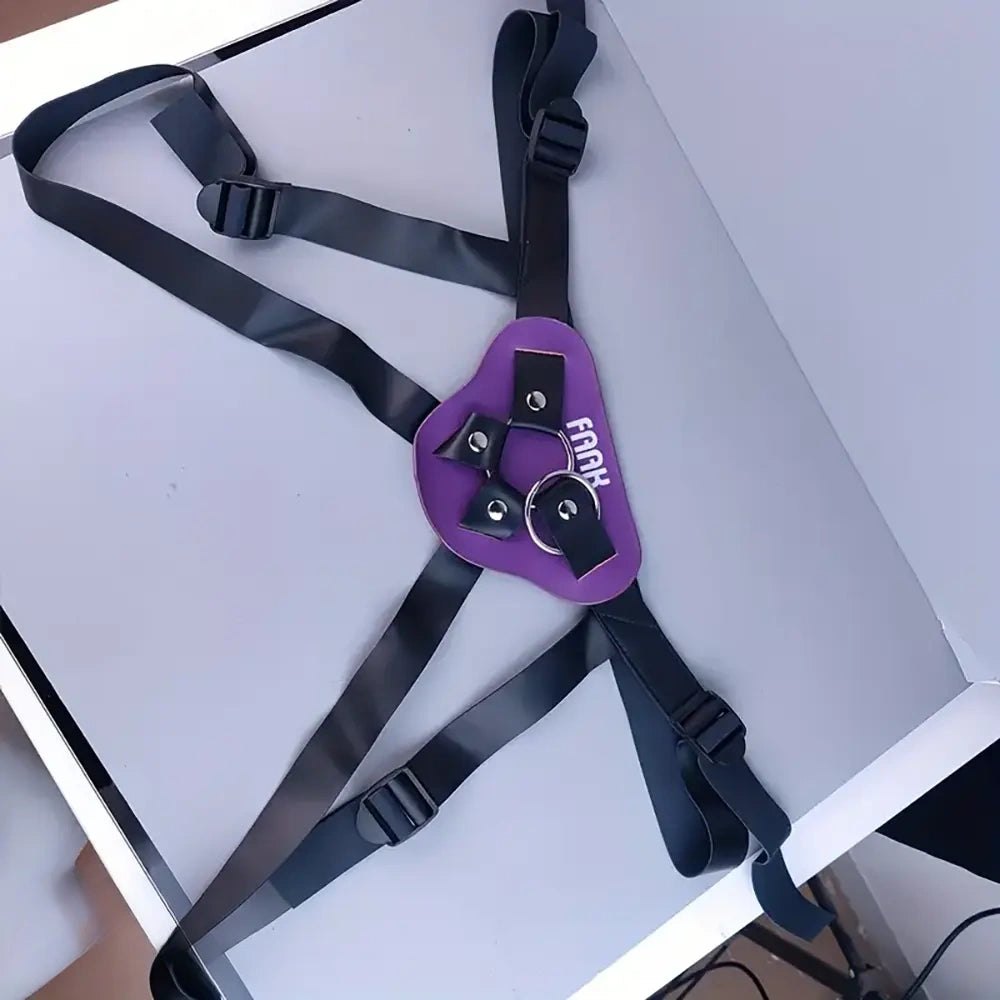 Silicone strap-on dildo with harness, photo 9