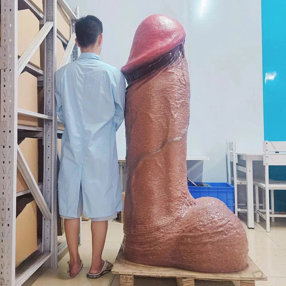Flesh silicone giant novelty dildo, photo 2