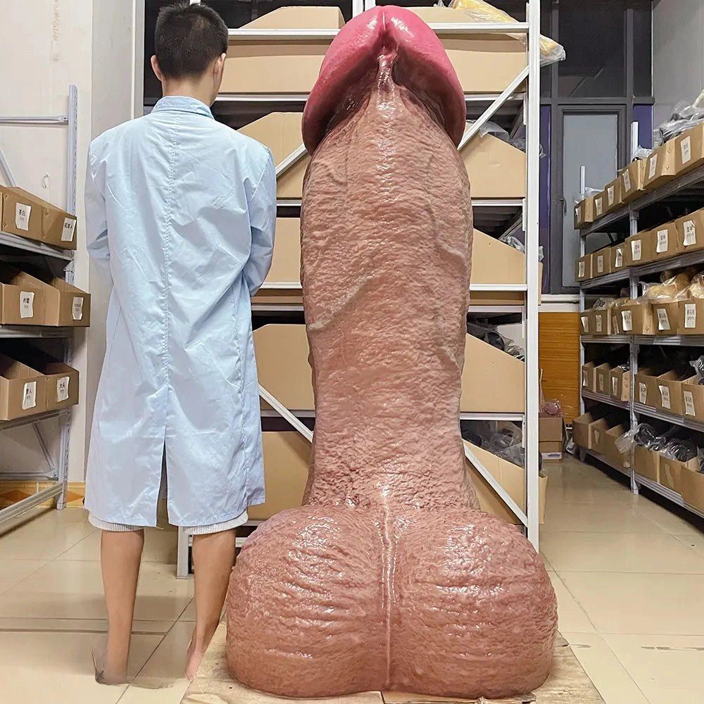 Flesh silicone giant novelty dildo, photo 3