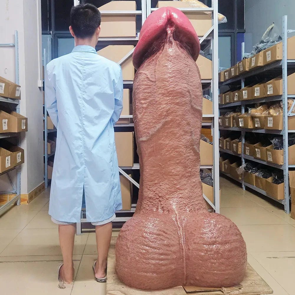 Flesh silicone giant novelty dildo, photo 9
