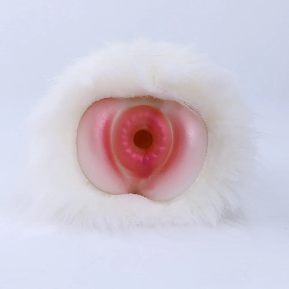 White fur masturbator, single entry, photo 2