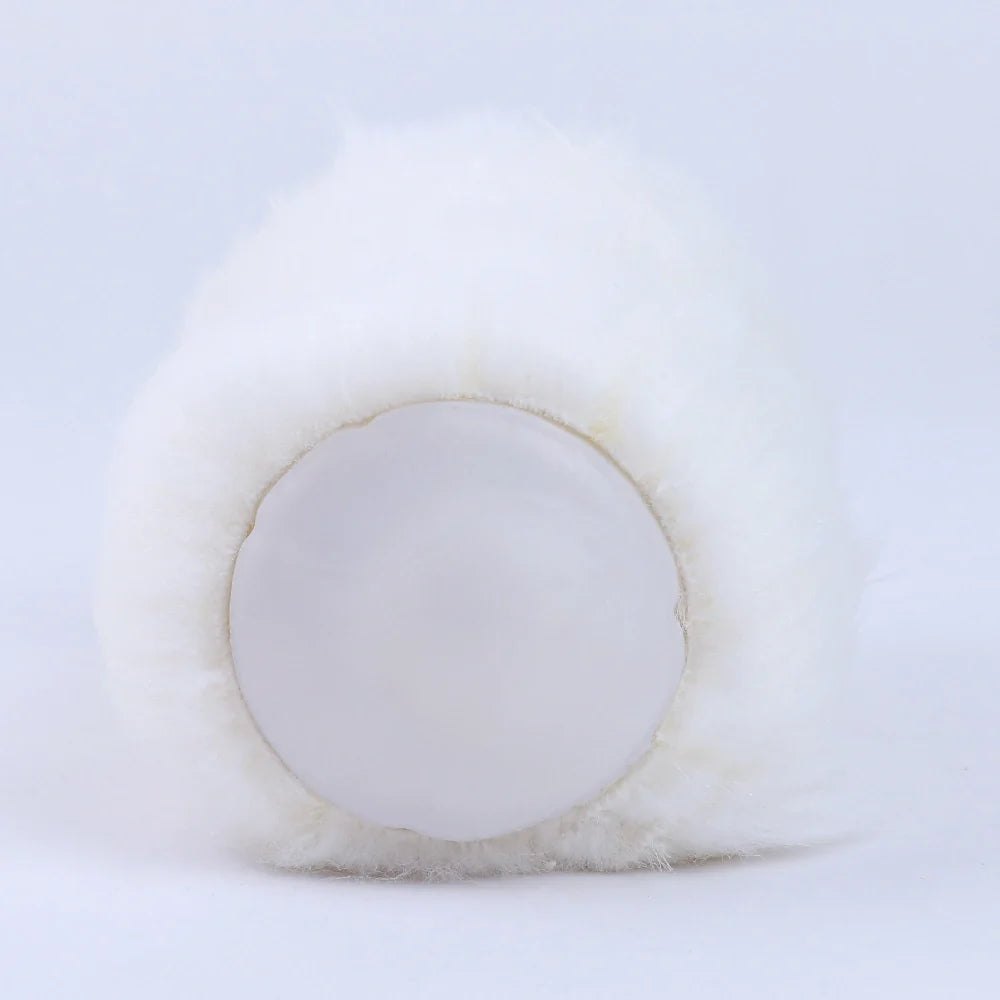 White fur masturbator, single entry, photo 5