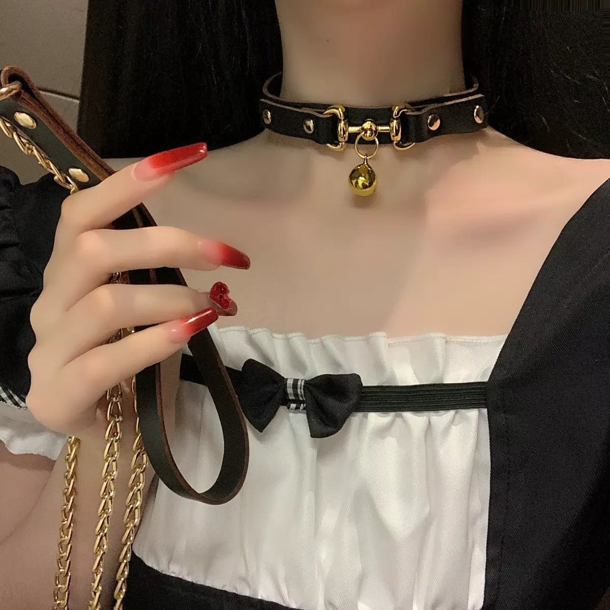 Bell charm leather collar accessory, photo 5