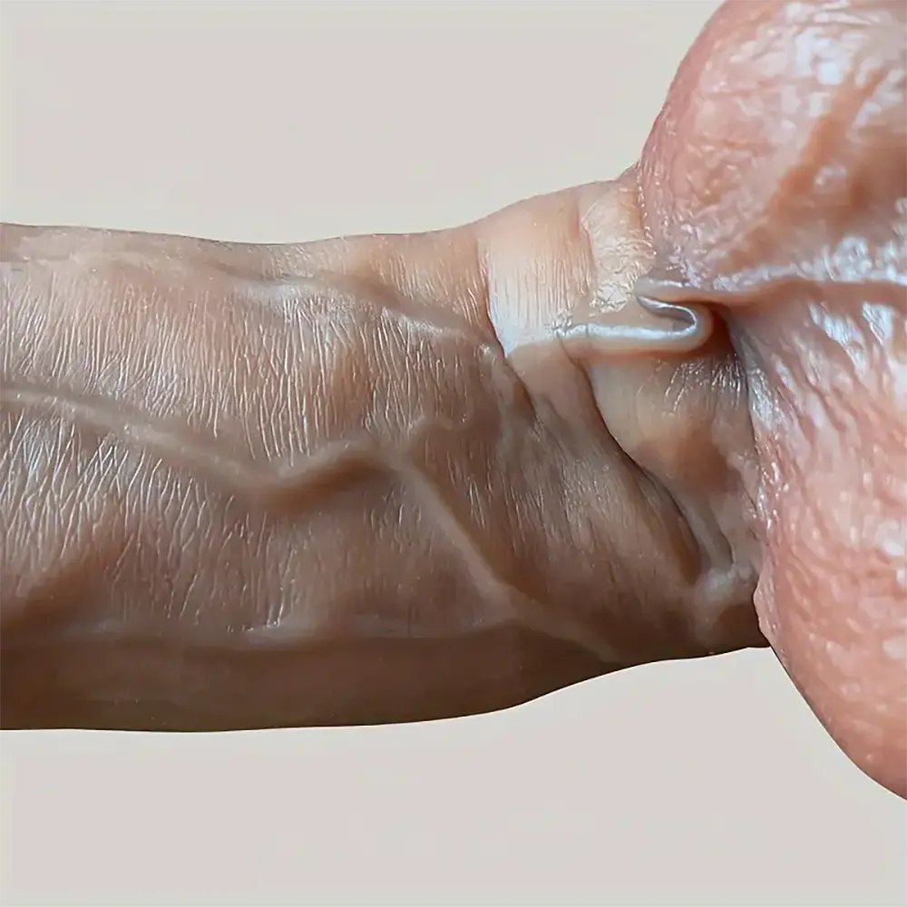 Flesh veined realistic silicone dildo, photo 4