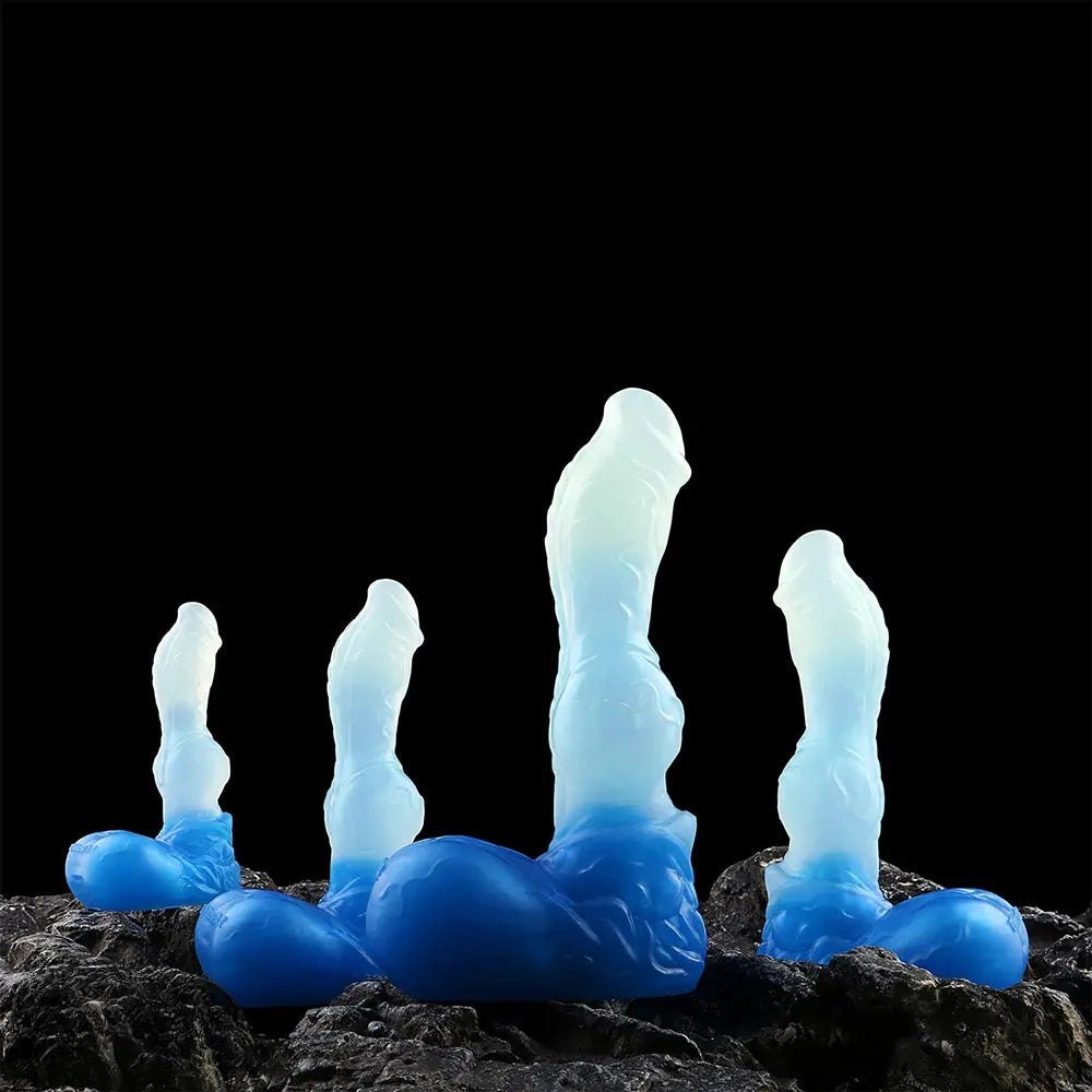 Blue and white knotted animal dildo, photo 2