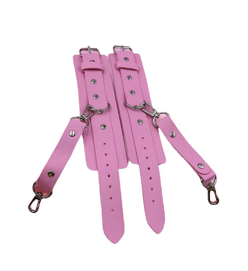 Faux leather leg harness with bow accents and o-rings, photo 11