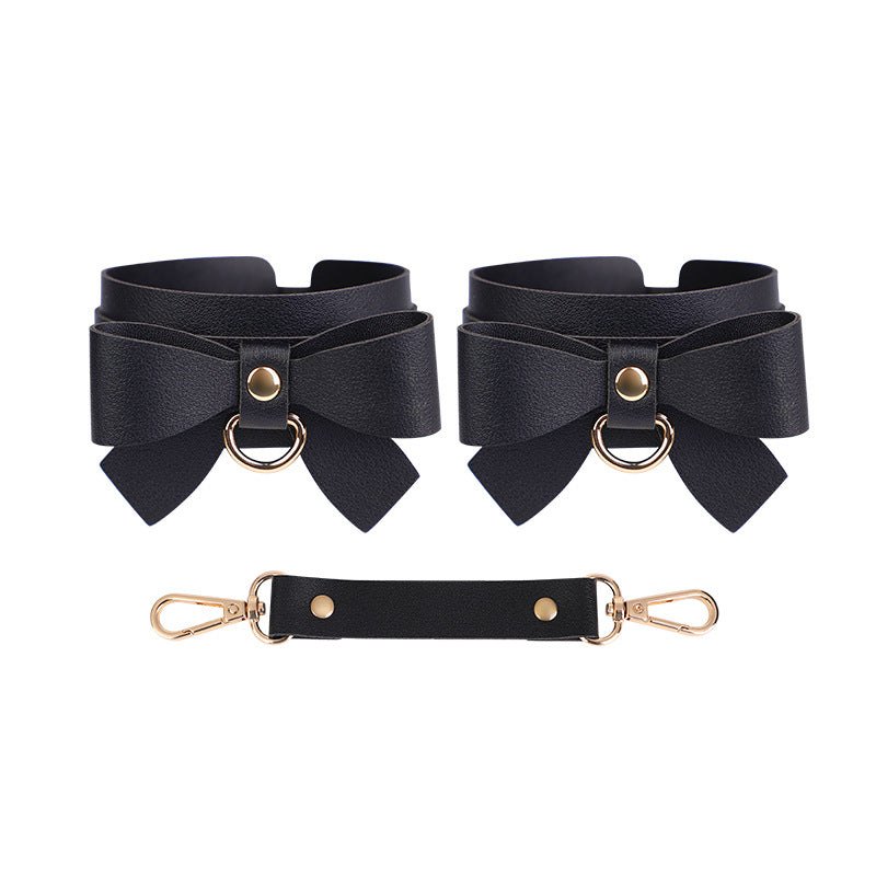 Bowknot PU leather bondage set with collar, whip, and cuffs, photo 14