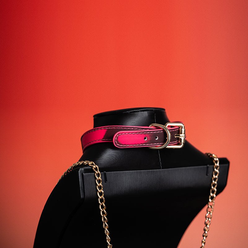 Pink metallic color-changing collar with gold heart clasp and leash, photo 7