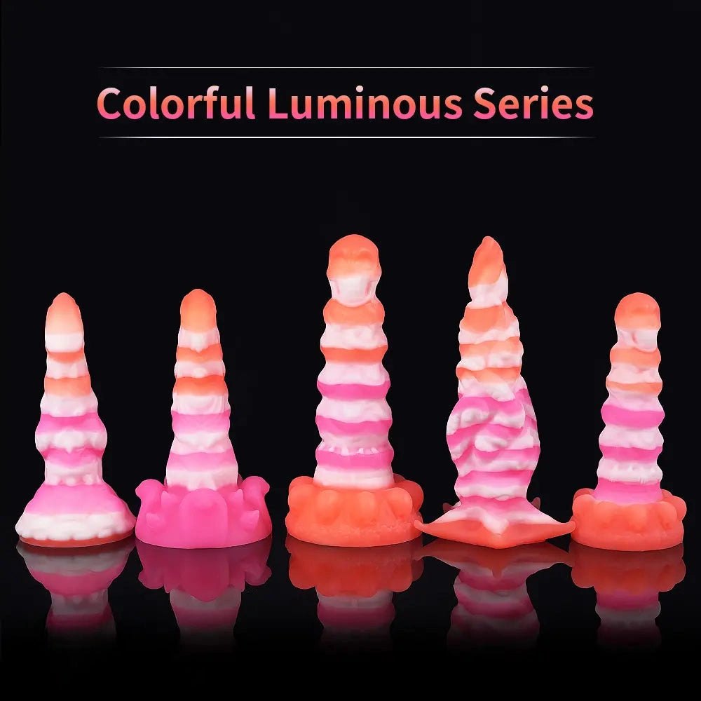 Ridged silicone fantasy dildo, photo 2