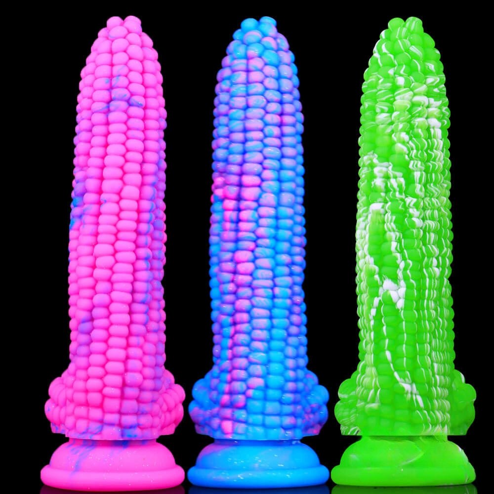 Corn cob textured fantasy dildo, photo 1