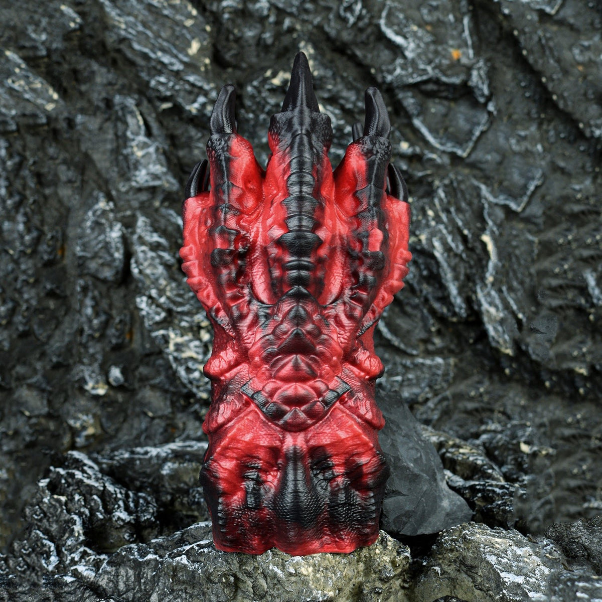 Red and black demon claw paw masturbator, photo 14