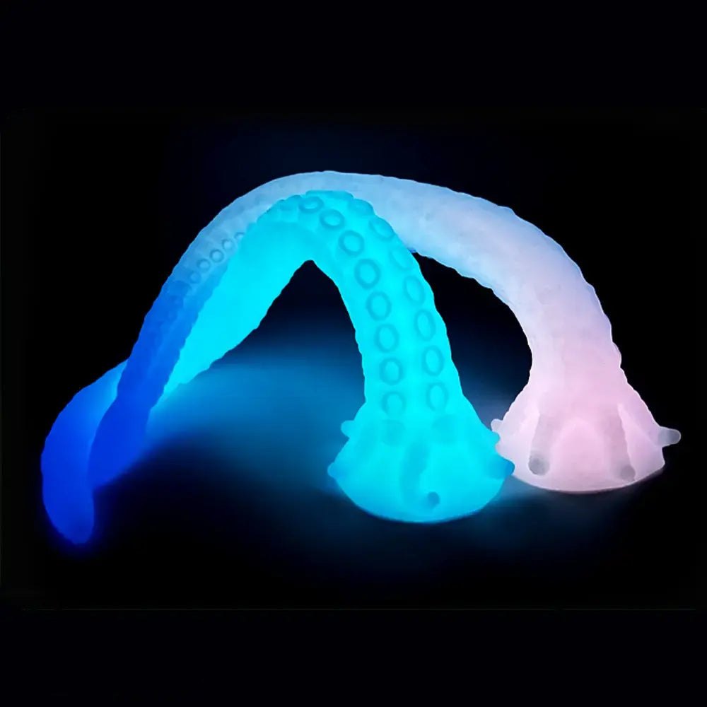 Curled silicone tentacle fantasy dildo, photo 3
