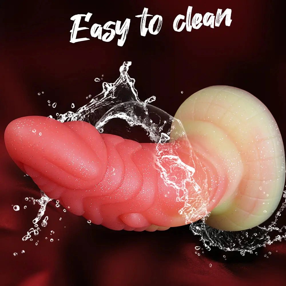 Curved alien-inspired fantasy dildo, photo 4