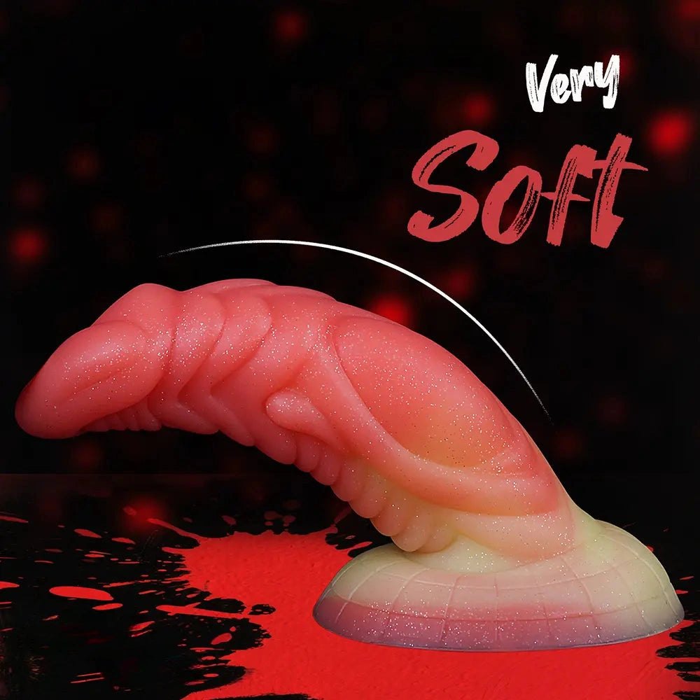 Curved alien-inspired fantasy dildo, photo 5