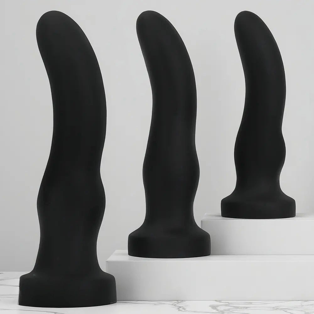 Black curved silicone g-spot dildo, photo 3