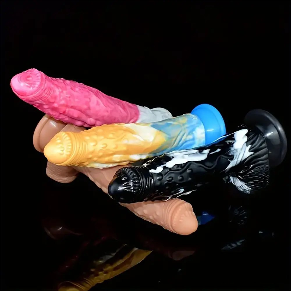Curved worm shaped fantasy dildo, photo 5