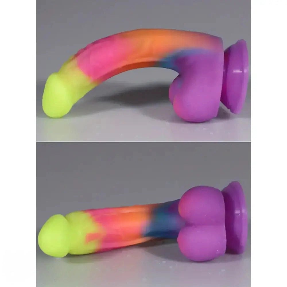 Curved realistic dildo with suction cup base, photo 3