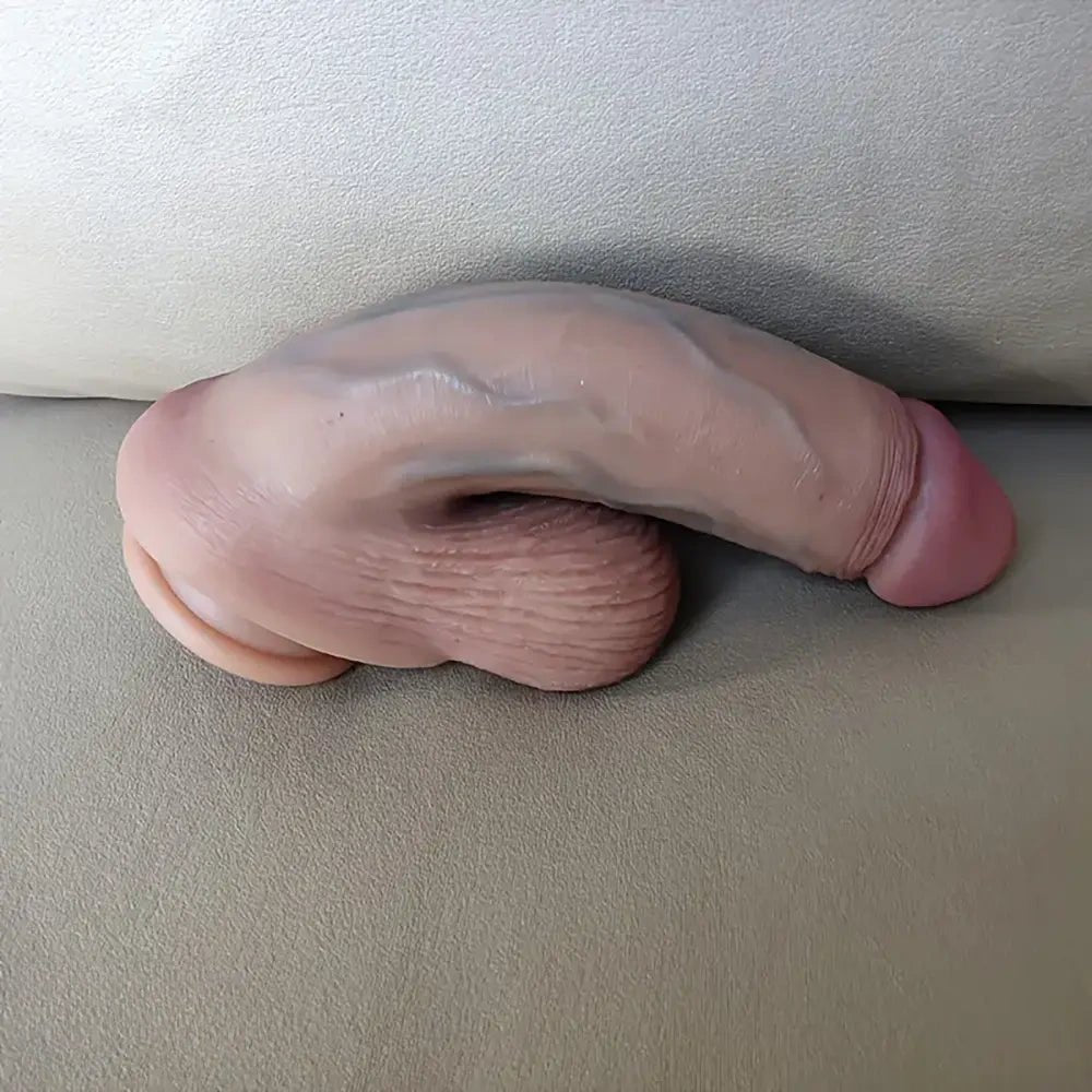 Flesh tone curved silicone dildo, photo 5
