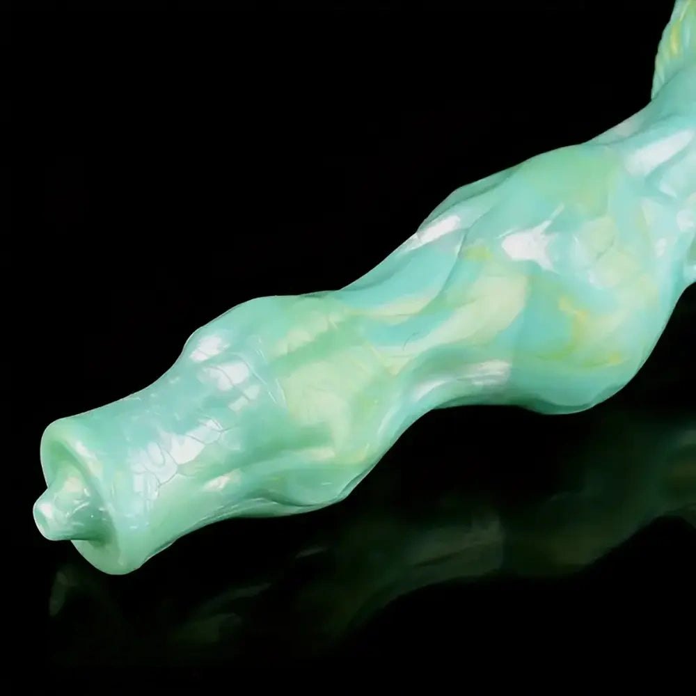 Curvy silhouette fantasy dildo, photo 3