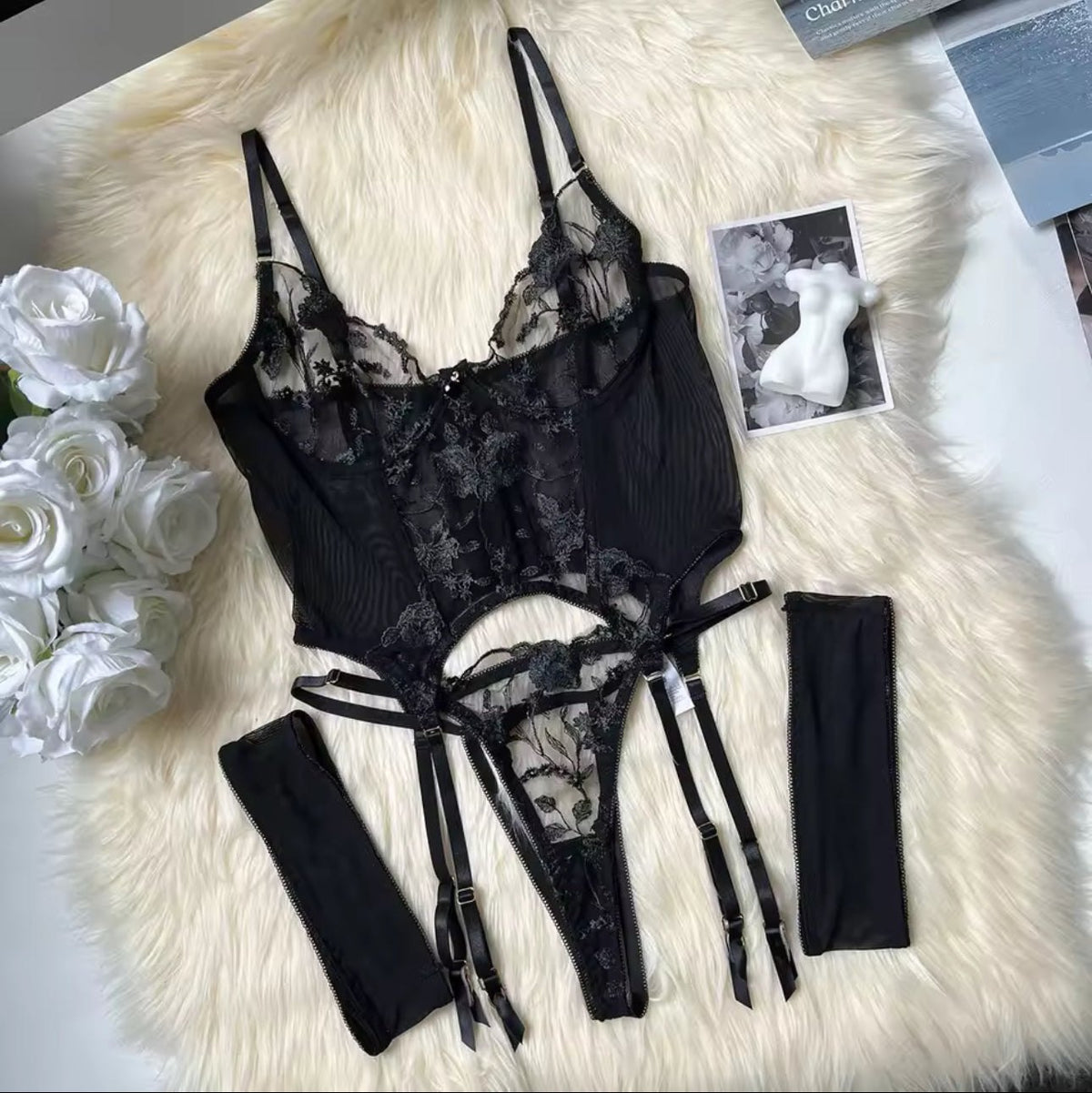 Cutout lace garter strap bodysuit, photo 5
