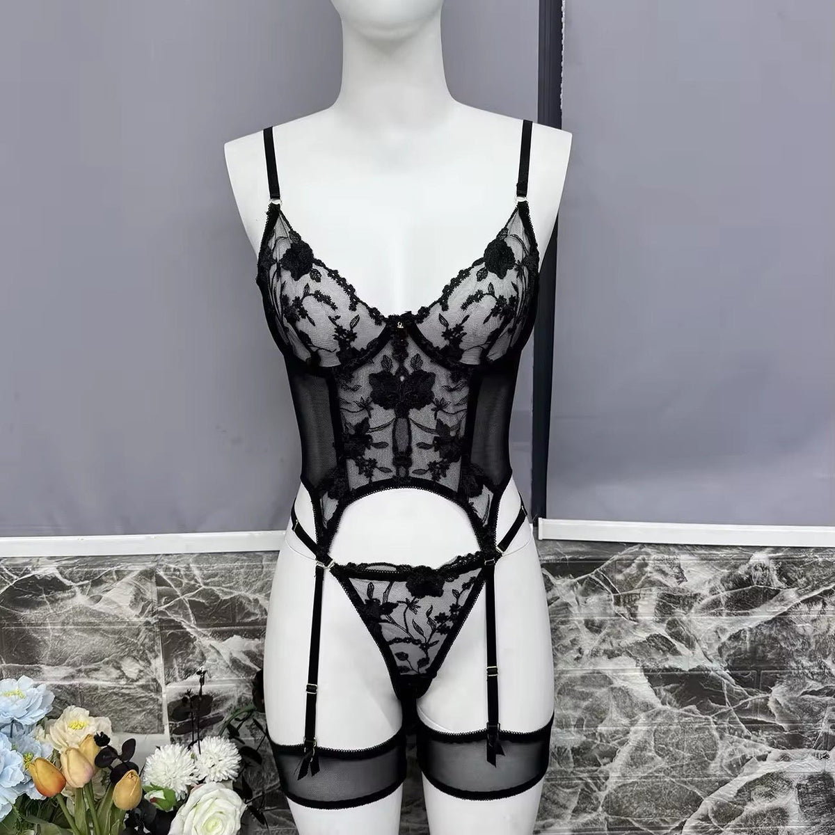 Cutout lace garter strap bodysuit, photo 6