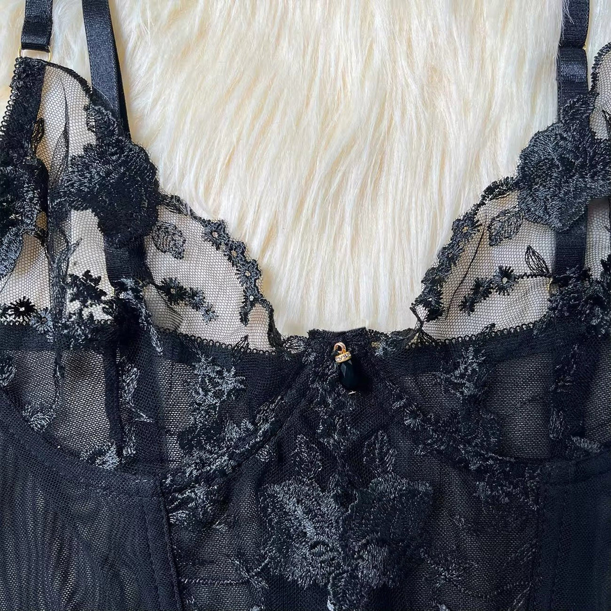 Cutout lace garter strap bodysuit, photo 9