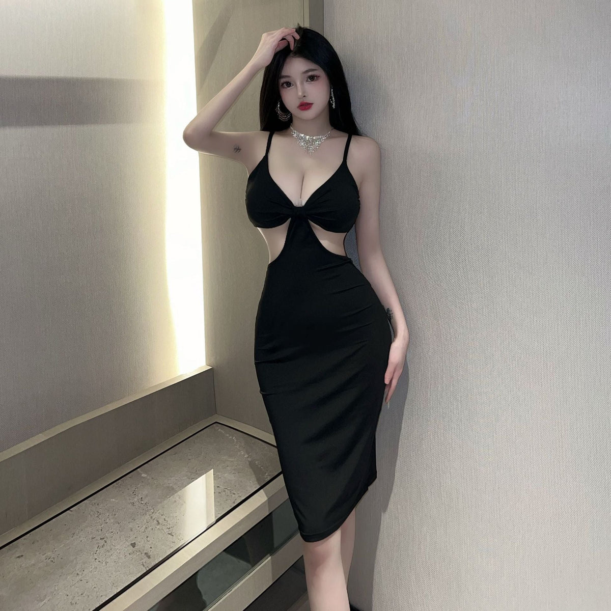 Deep v cutout spaghetti strap bodycon dress, photo 2