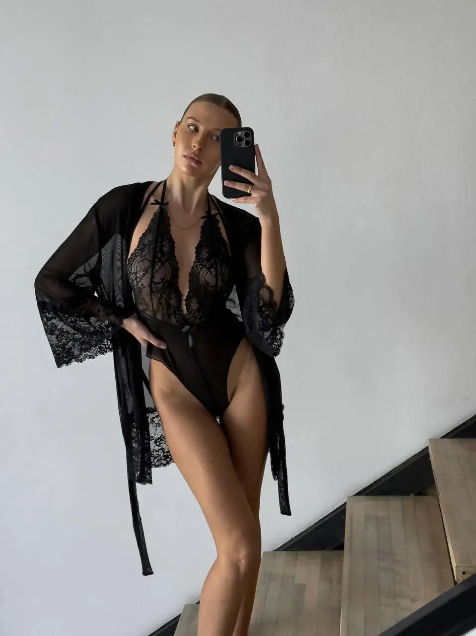 Deep v floral lace mesh teddy, photo 3