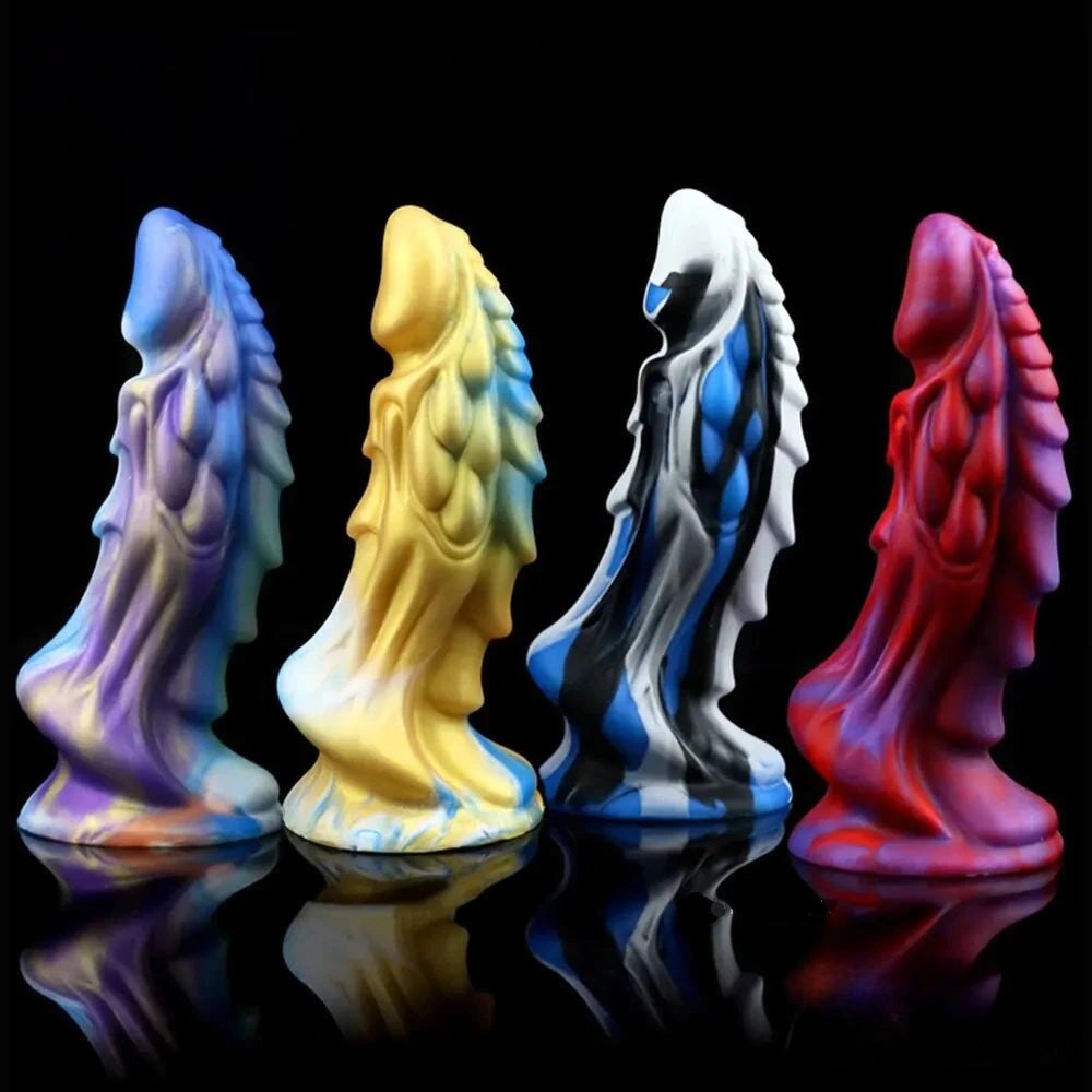 Textured dragon-scale silicone fantasy dildo, photo 1