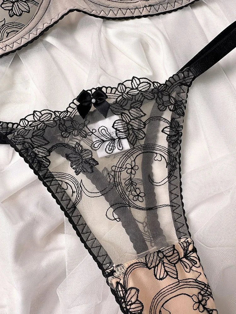 Elegant lace bra and panty lingerie set, photo 8