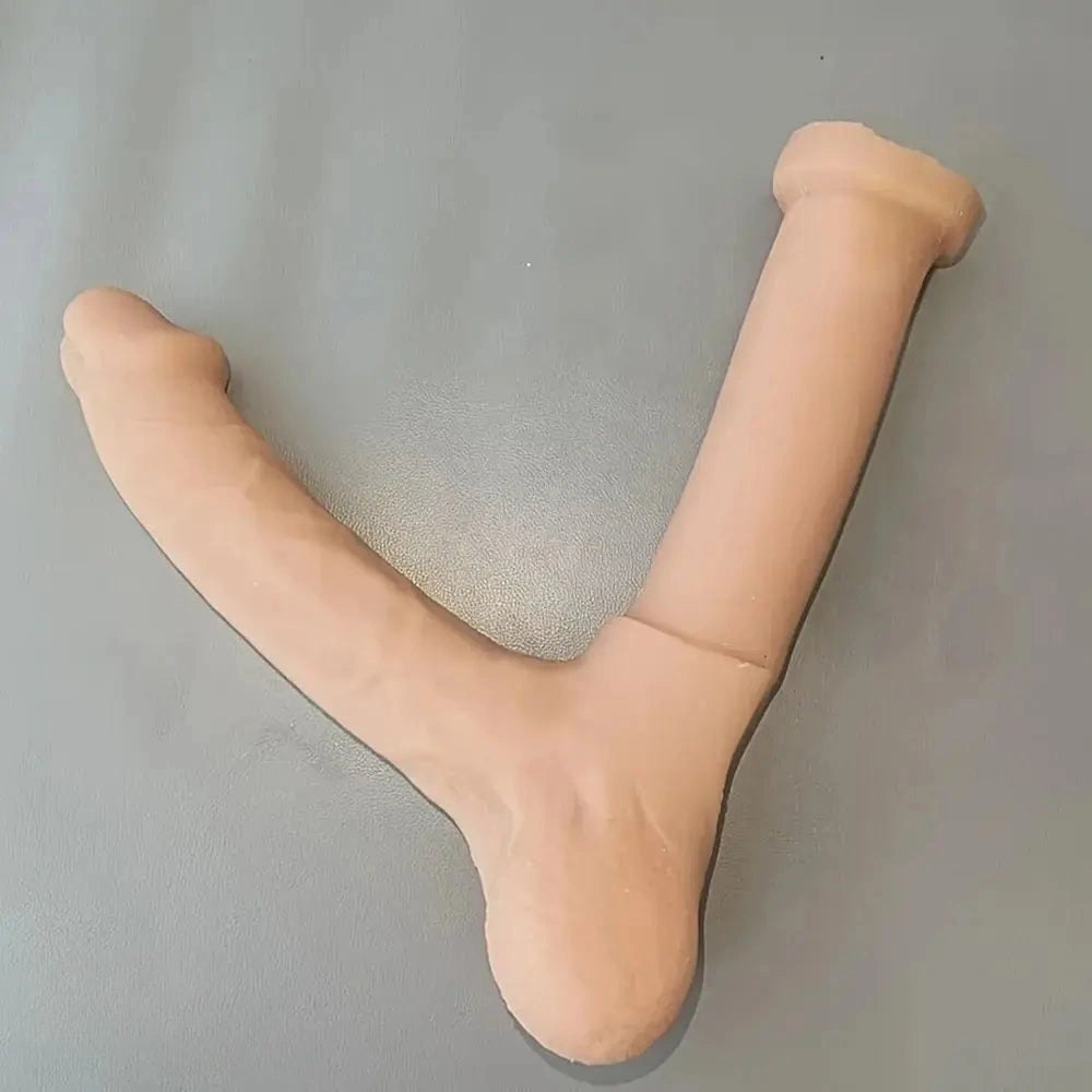 Flesh-tone thick silicone dildo, photo 2