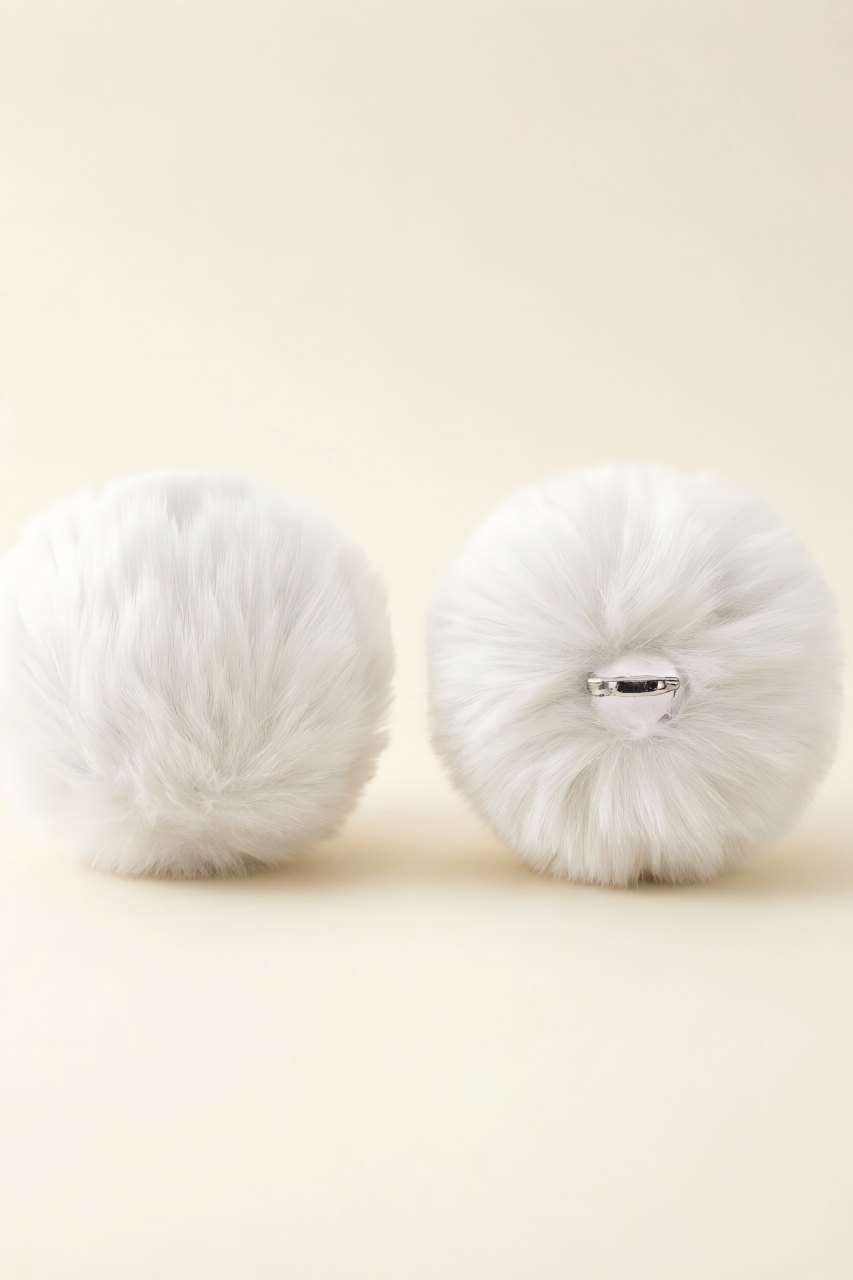 Faux fur bunny tail accessory, photo 1