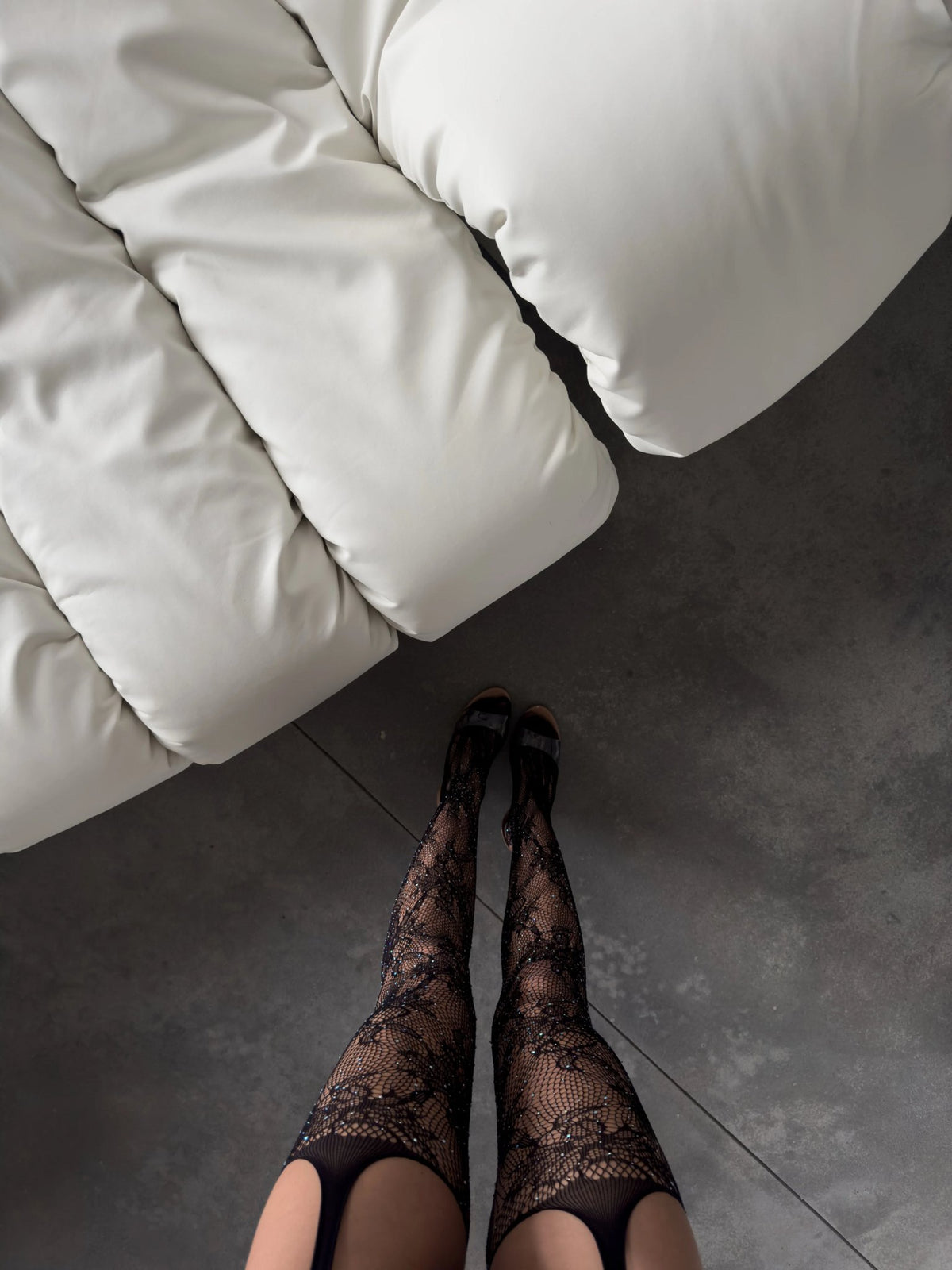 Floral print suspender stockings with jewels, photo 5