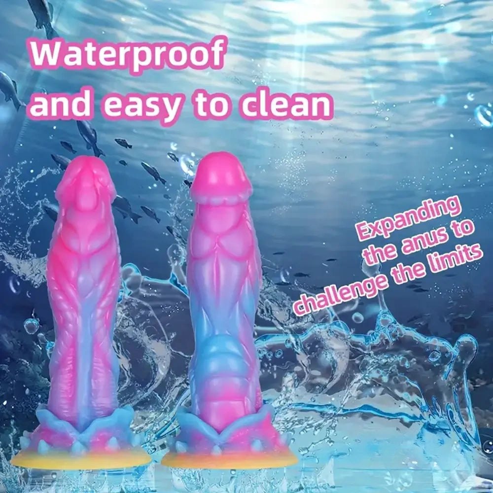 Glow in the dark monster fantasy dildo, photo 3