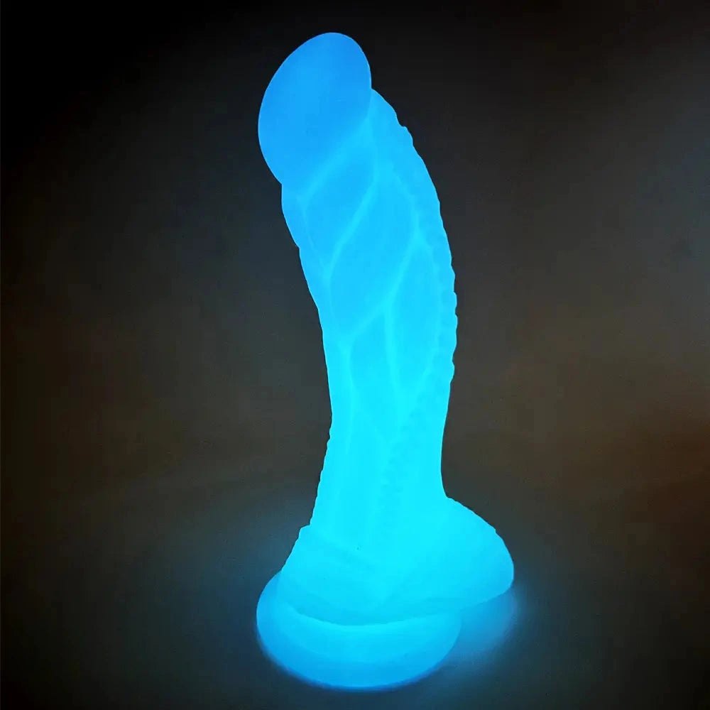 Ridged silicone dragon dildo that glows in the dark, photo 12