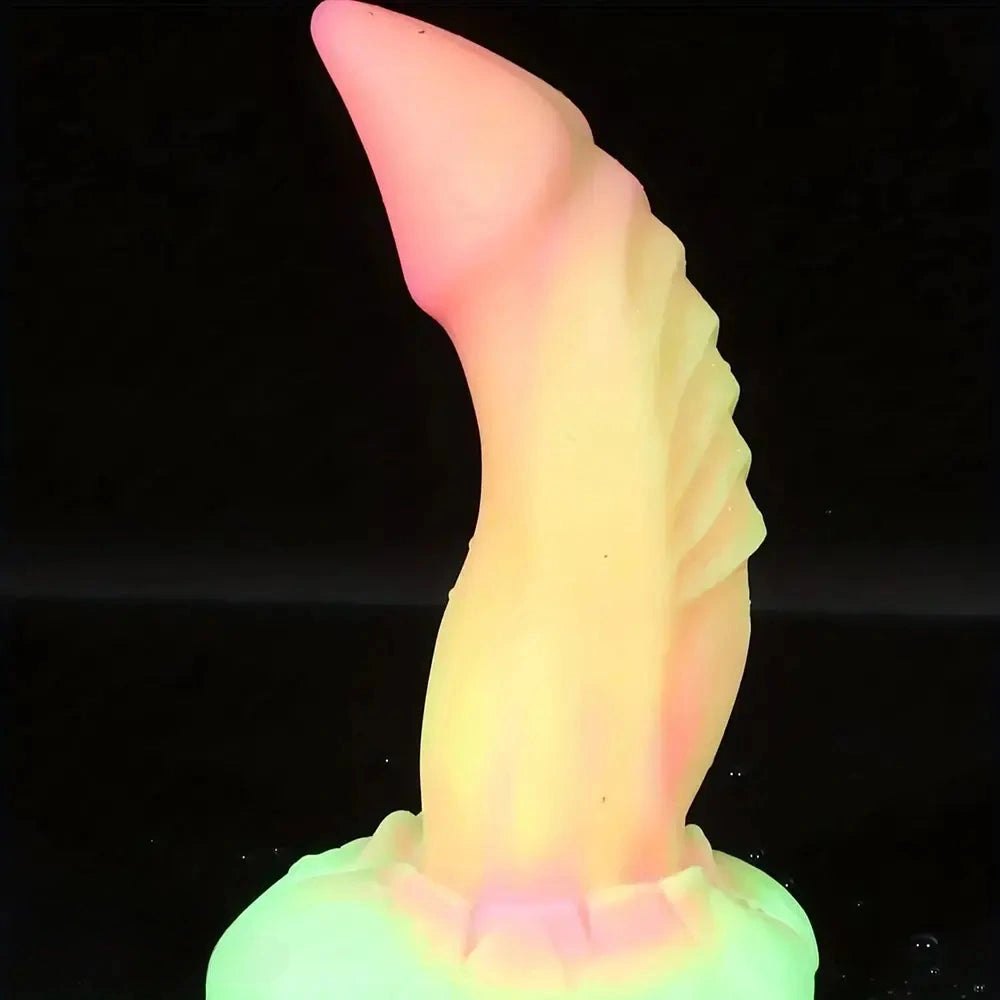 Glow in the dark ridged dragon fantasy dildo, photo 1