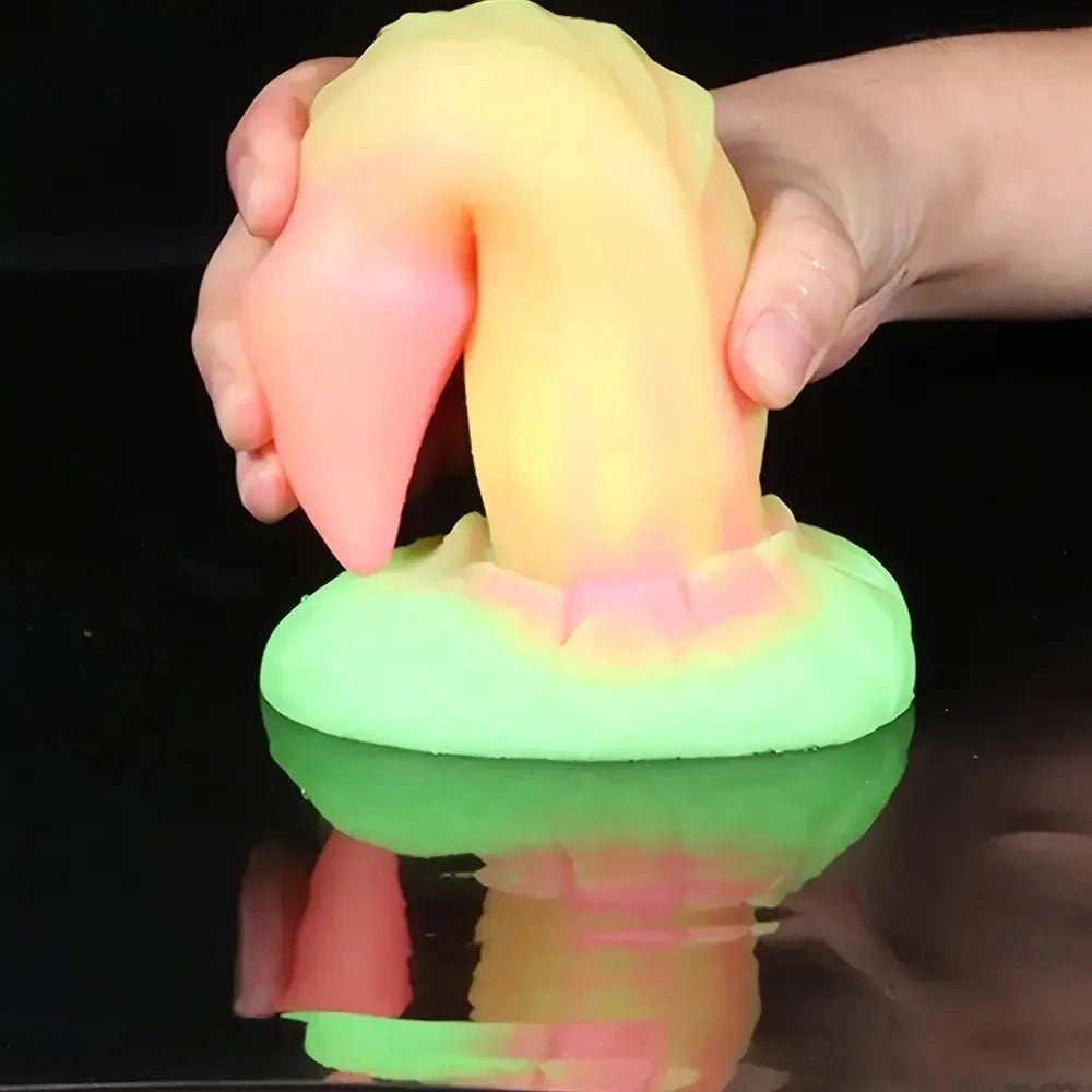 Glow in the dark ridged dragon fantasy dildo, photo 6