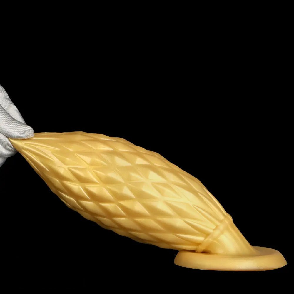 Gold ribbed silicone butt plug, photo 13