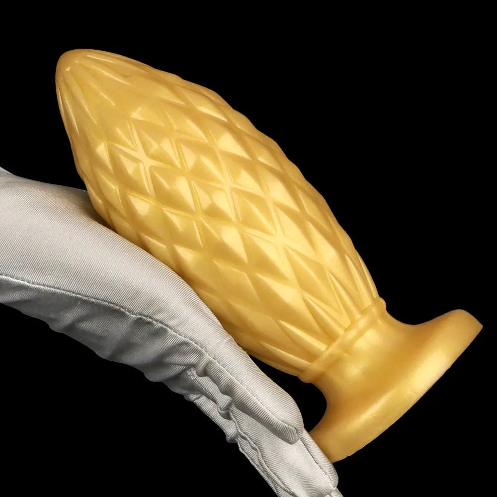 Gold ribbed silicone butt plug, photo 14