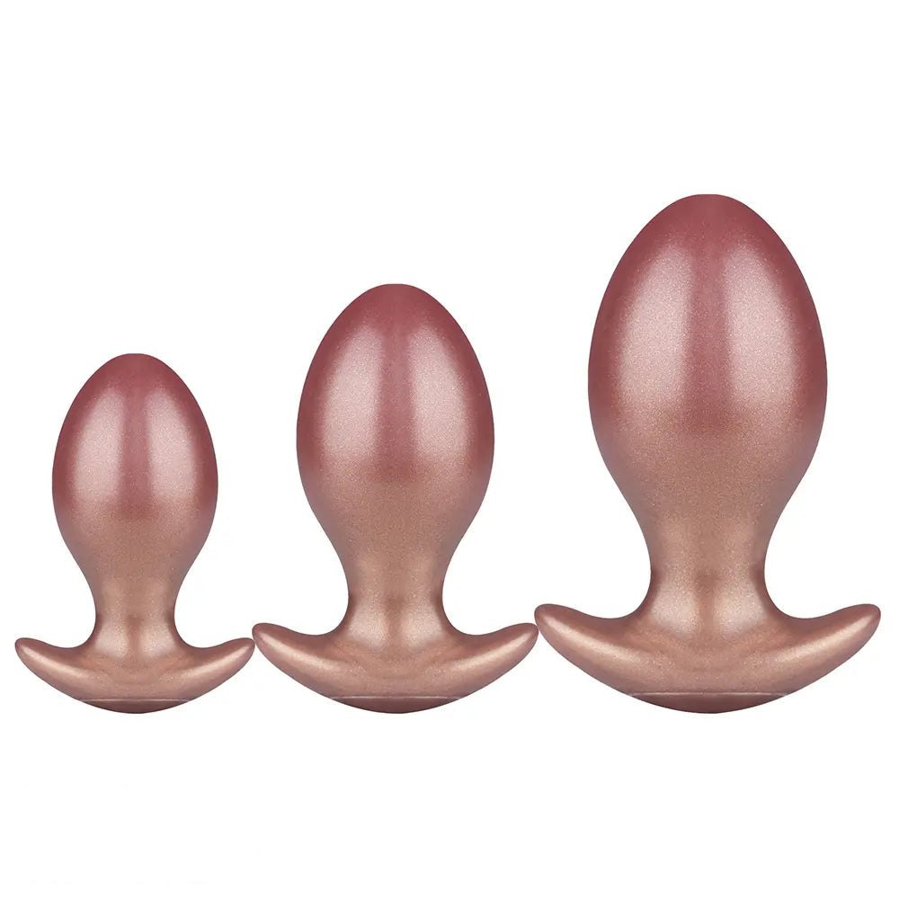 Gold smooth silicone butt plug, photo 2