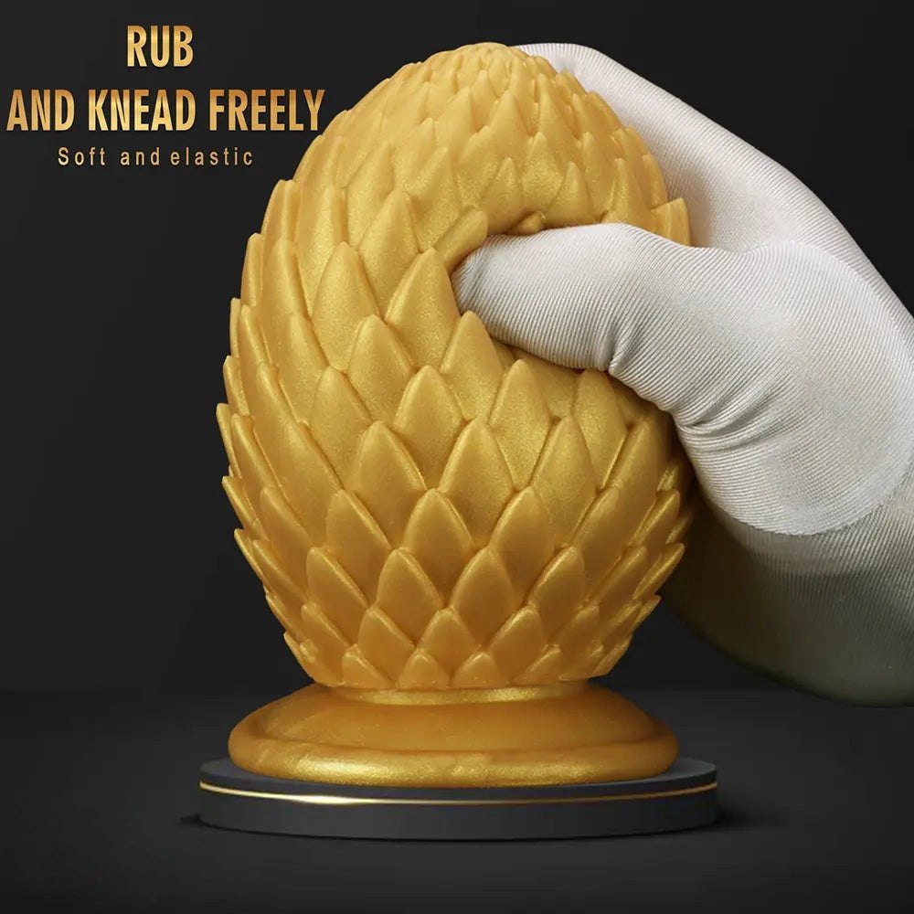 Gold pinecone silicone anal plug, photo 4