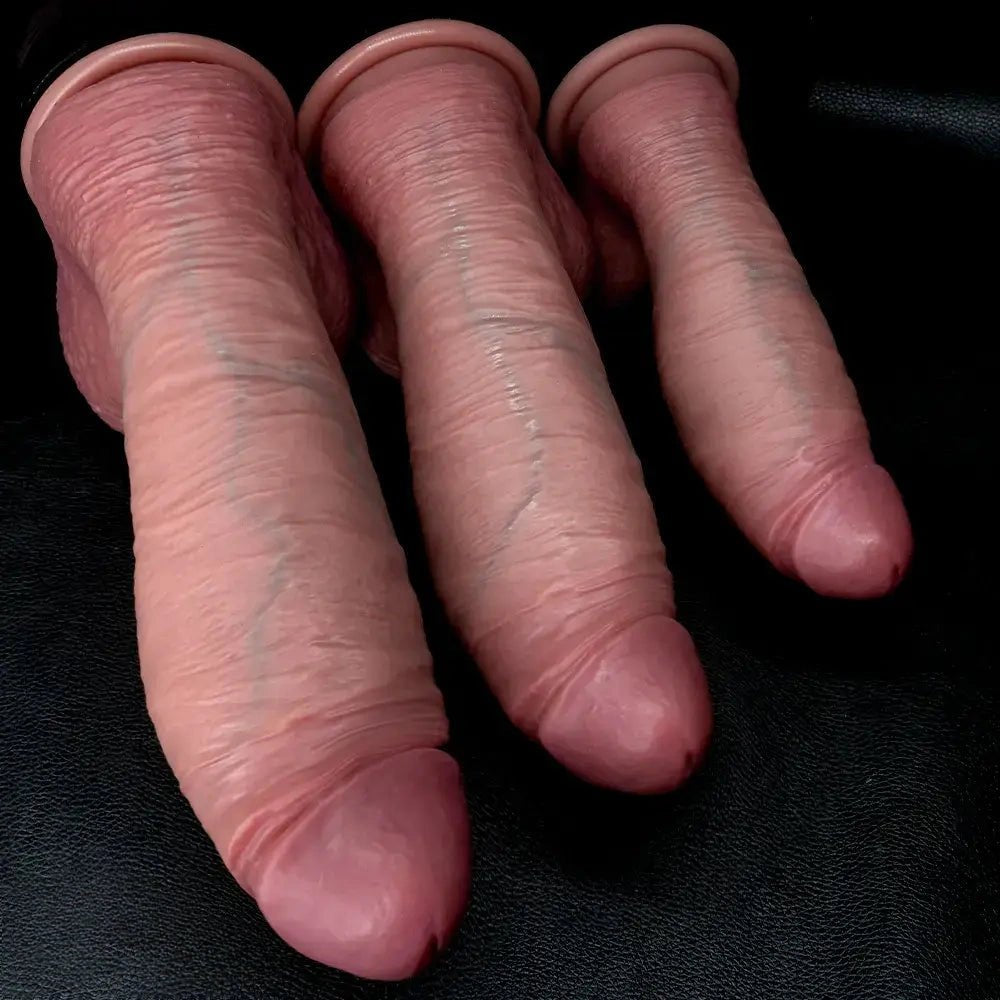Flesh-tone silicone strap-on dildo, photo 4