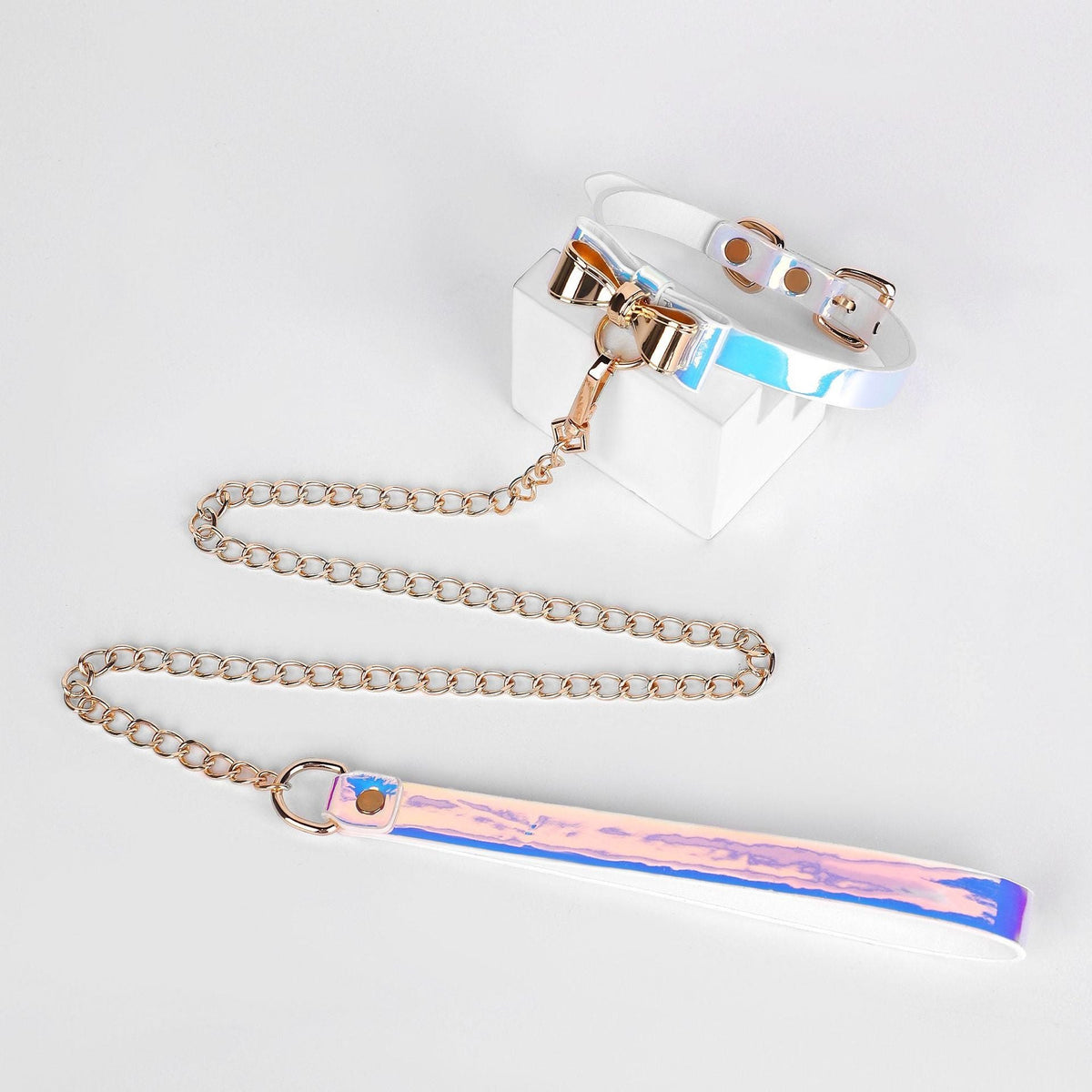 Iridescent gold bow PU collar and leash set, photo 1