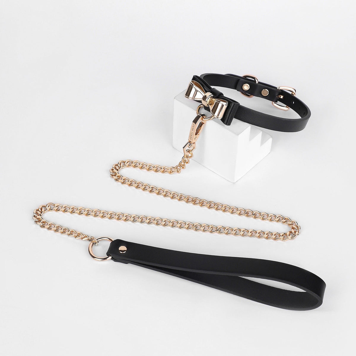 Iridescent gold bow PU collar and leash set, photo 6