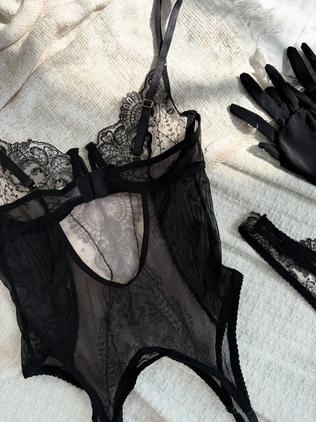 Lace garter mesh bodysuit set, photo 10