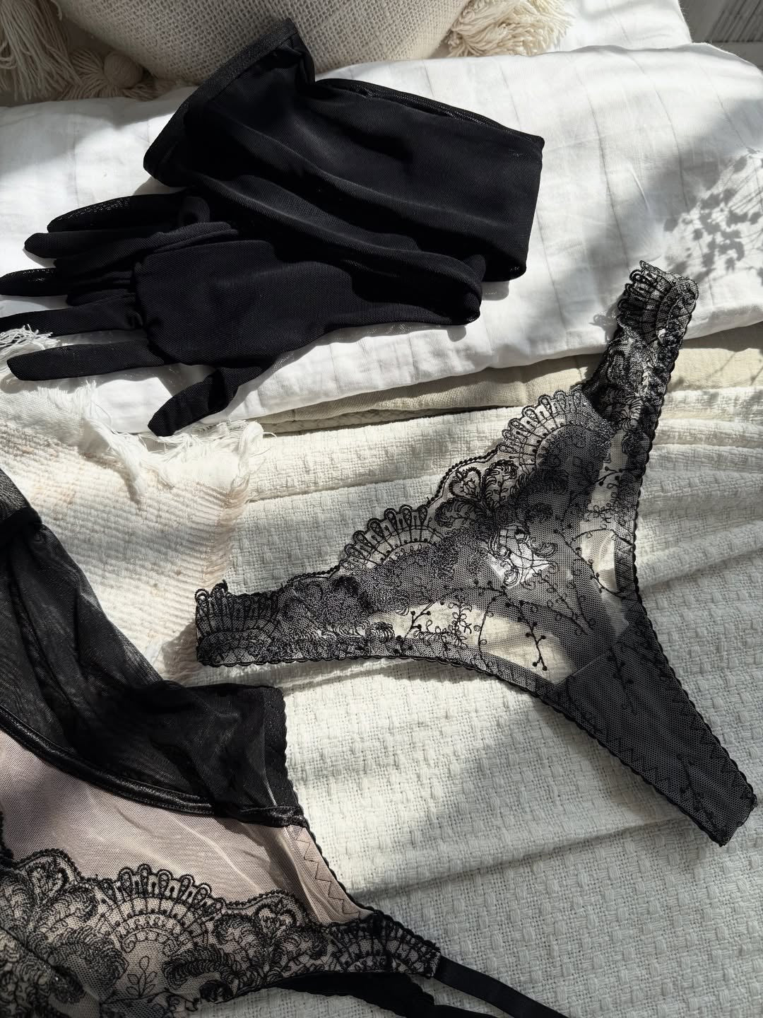 Lace garter mesh bodysuit set, photo 12