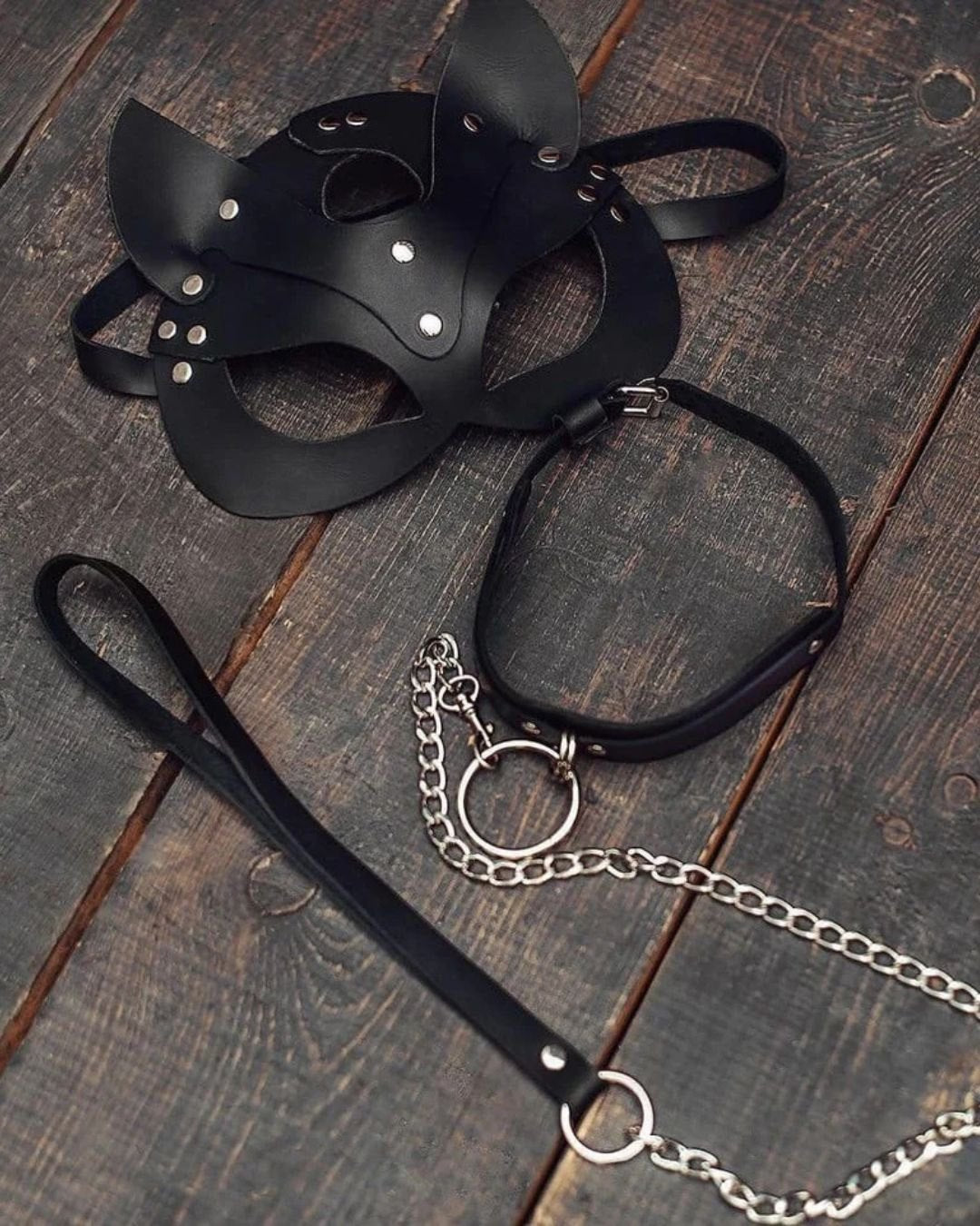 Black leather kitty mask with choker and leash chain, photo 2