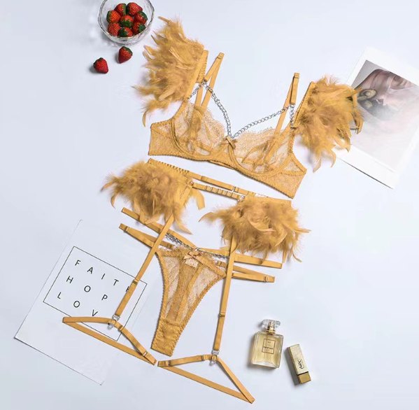 Khaki metal chain feather lace garter set